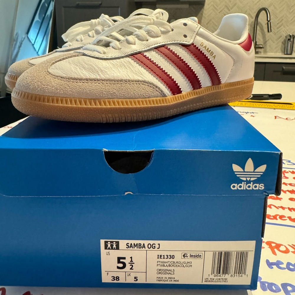 Adidas Sambas Burgundy